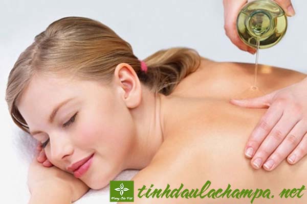Công dụng dưỡng da dưỡng tóc và massage của tinh dầu