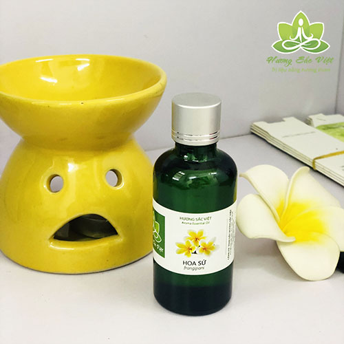 Đèn đốt tinh dầu nến mẫu mặt cười màu vàng